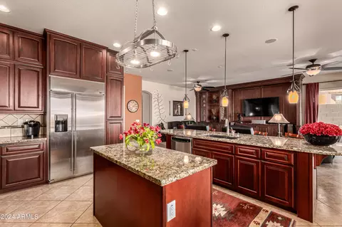 Kitchen - 31711 N 15th Dr, Phoenix, AZ 85085 photo 3 of 7