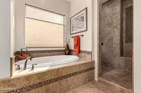 Bath - 31711 N 15th Dr, Phoenix, AZ 85085 photo 2 of 5