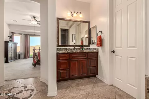 Bath - 31711 N 15th Dr, Phoenix, AZ 85085 photo 1 of 5