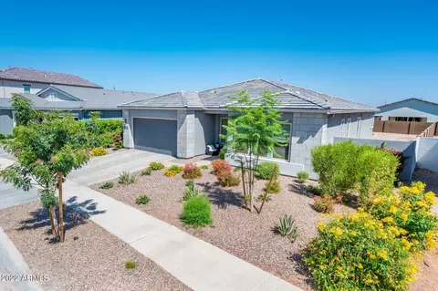 Exterior - 10314 E Supernova Dr, Mesa, AZ 85212 photo 2 of 7