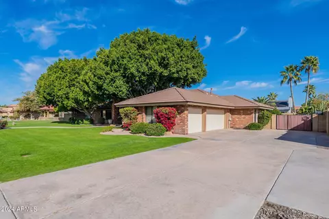 Exterior - 3910 E Flossmoor Ave, Mesa, AZ 85206 photo 3 of 11