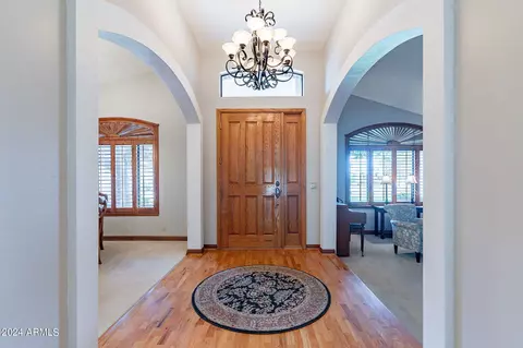 Entry Way - 3910 E Flossmoor Ave, Mesa, AZ 85206 photo 2 of 3