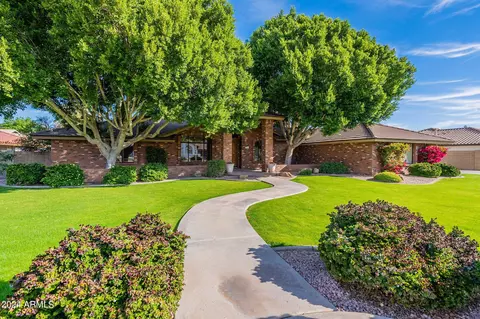 3910 E Flossmoor Ave, Mesa, AZ 85206