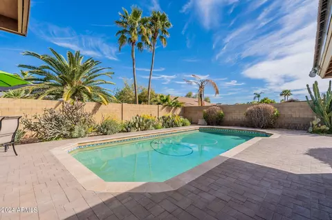 Exterior - 3910 E Flossmoor Ave, Mesa, AZ 85206 photo 8 of 11
