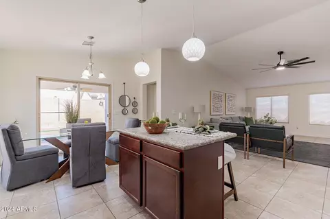 Kitchen - 2026 E Anderson Dr, Phoenix, AZ 85022 photo 3 of 8
