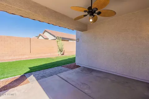 Exterior - 2026 E Anderson Dr, Phoenix, AZ 85022 photo 7 of 14