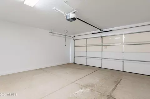 Exterior - 2026 E Anderson Dr, Phoenix, AZ 85022 photo 5 of 14