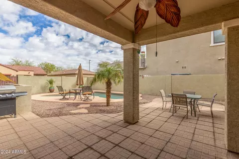 Exterior - 2866 E Shannon St, Gilbert, AZ 85295 photo 2 of 18