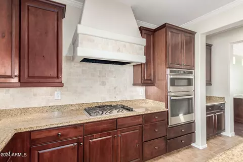 Kitchen - 2866 E Shannon St, Gilbert, AZ 85295 photo 2 of 5