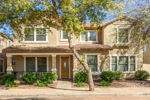 2866 E Shannon St, Gilbert, AZ 85295
