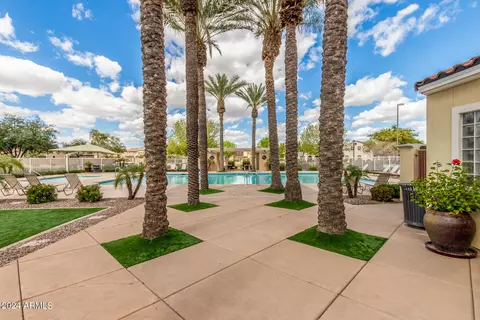 Exterior - 2866 E Shannon St, Gilbert, AZ 85295 photo 10 of 18