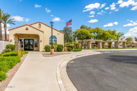 View/Area - 2866 E Shannon St, Gilbert, AZ 85295 photo 1 of 4