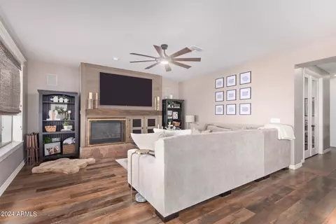 Living - 9632 E Navarro Ave, Mesa, AZ 85209 photo 3 of 6