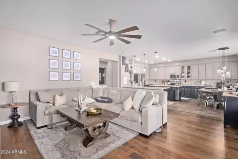 Living - 9632 E Navarro Ave, Mesa, AZ 85209 photo 6 of 6