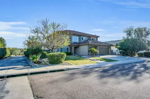 905 E San Carlos Way, Chandler, AZ 85249