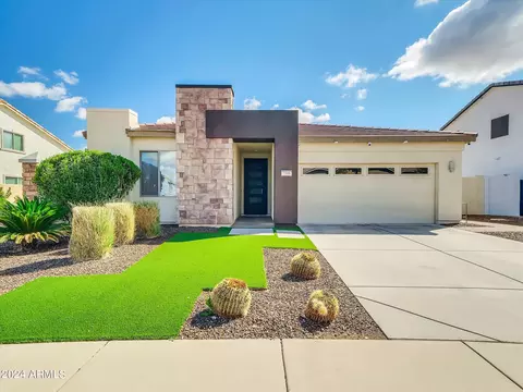 7109 S Fawn Ave, Gilbert, AZ 85298