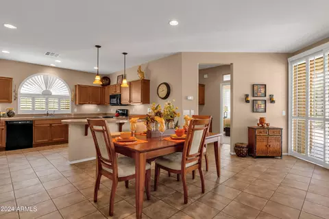 4077 E Narrowleaf Dr, Gilbert, AZ 85298 photo 10