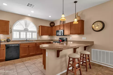 4077 E Narrowleaf Dr, Gilbert, AZ 85298 photo 8