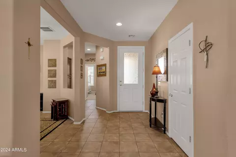 4077 E Narrowleaf Dr, Gilbert, AZ 85298 photo 4
