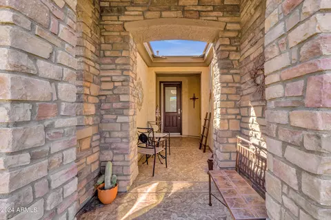 4077 E Narrowleaf Dr, Gilbert, AZ 85298 photo 3