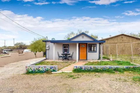 63 W Mckelveyville St, Superior, AZ 85173