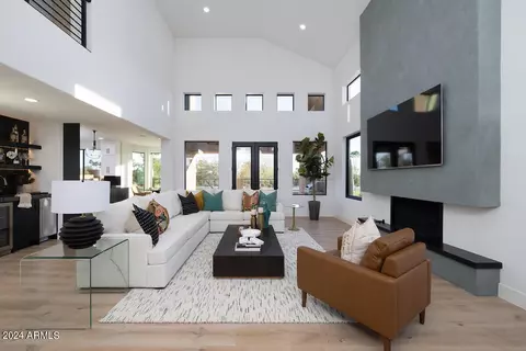 8617 E Paraiso Dr, Scottsdale, AZ 85255