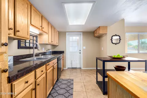 2452 E Blanche Dr, Phoenix, AZ 85032 photo 10