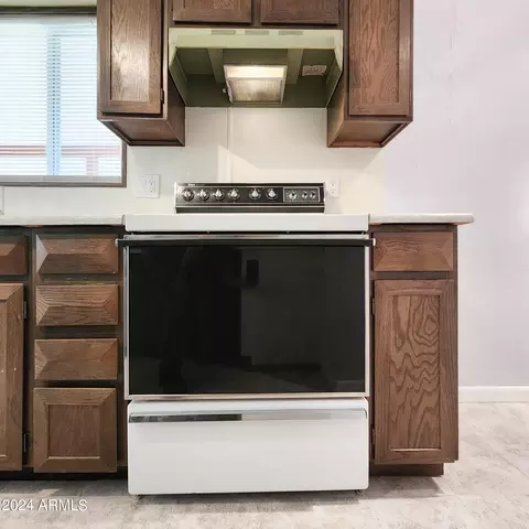 Kitchen - 412 E Idle Cir, Payson, AZ 85541 photo 2 of 3