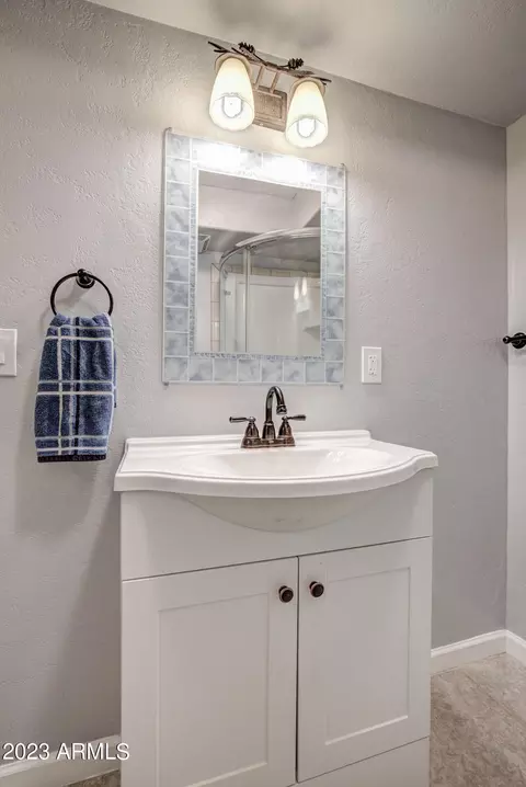 Bath - 412 E Idle Cir, Payson, AZ 85541 photo 2 of 4