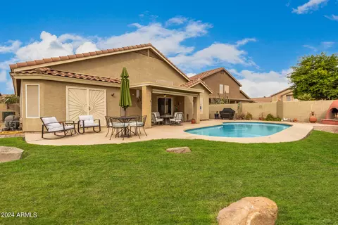 731 S Sean Dr, Chandler, AZ 85224