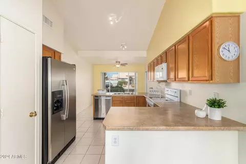 Kitchen - 7111 E Monte Ave, Mesa, AZ 85209 photo 1 of 3