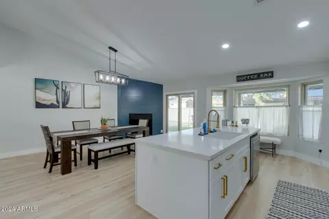 Kitchen - 644 W Wagner Ct, Gilbert, AZ 85233 photo 5 of 6