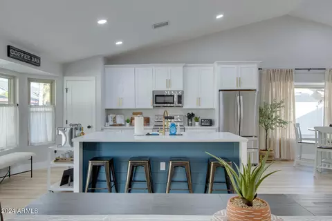 Kitchen - 644 W Wagner Ct, Gilbert, AZ 85233 photo 1 of 6