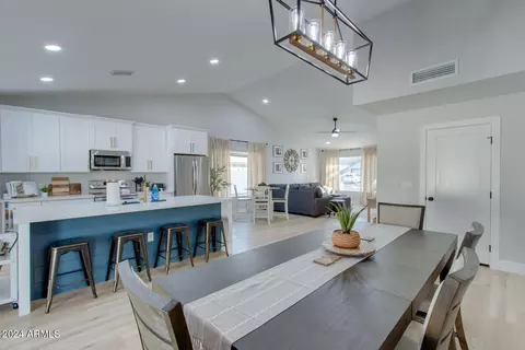 Dining - 644 W Wagner Ct, Gilbert, AZ 85233 photo 4 of 5