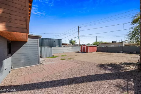 Exterior - 2109 E Harvard St, Phoenix, AZ 85006 photo 5 of 11