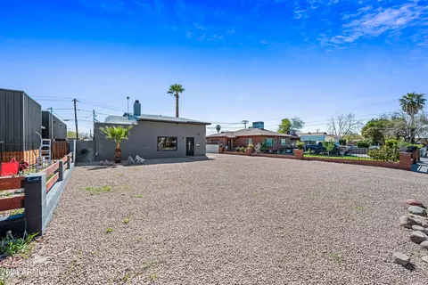 Exterior - 2109 E Harvard St, Phoenix, AZ 85006 photo 10 of 11
