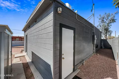 Exterior - 2109 E Harvard St, Phoenix, AZ 85006 photo 7 of 11