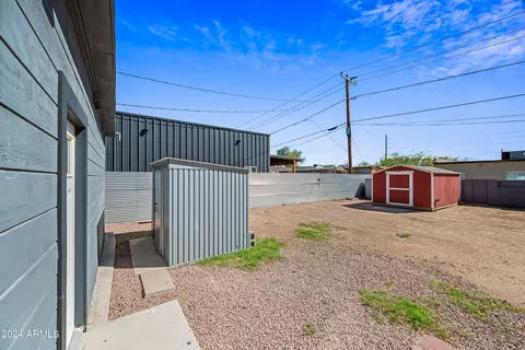 Exterior - 2109 E Harvard St, Phoenix, AZ 85006 photo 4 of 11