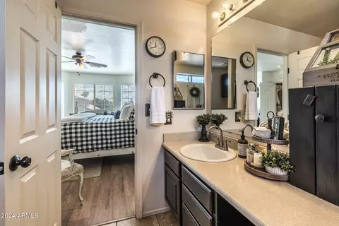 Bath - 7434 E Natal Ave, Mesa, AZ 85209 photo 3 of 4