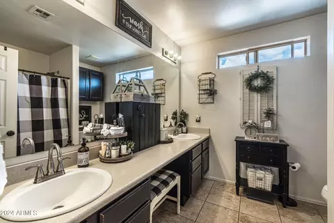 Bath - 7434 E Natal Ave, Mesa, AZ 85209 photo 2 of 4