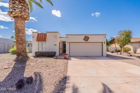 9457 E Sun Lakes Blvd N, Sun Lakes, AZ 85248