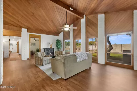 Living - 152 N 159th St, Gilbert, AZ 85234 photo 1 of 7