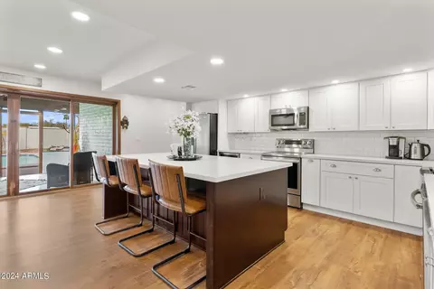 Kitchen - 152 N 159th St, Gilbert, AZ 85234 photo 3 of 5