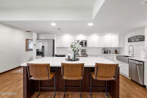Kitchen - 152 N 159th St, Gilbert, AZ 85234 photo 2 of 5