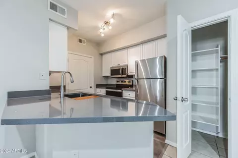 1701 E Colter St #390, Phoenix, AZ 85016 photo 7