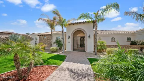 4303 E Libra Pl, Chandler, AZ 85249