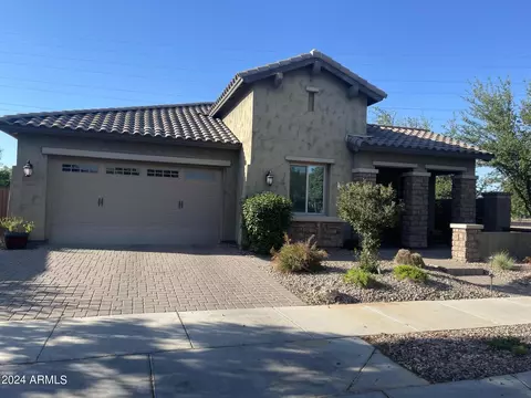 20332 E Hummingbird Dr, Queen Creek, AZ 85142