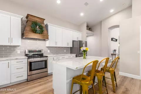 Kitchen - 5460 E Glade Ave, Mesa, AZ 85206 photo 2 of 5