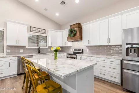Kitchen - 5460 E Glade Ave, Mesa, AZ 85206 photo 3 of 5