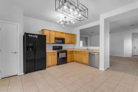 1002 E Milada Dr, Phoenix, AZ 85042 photo 11